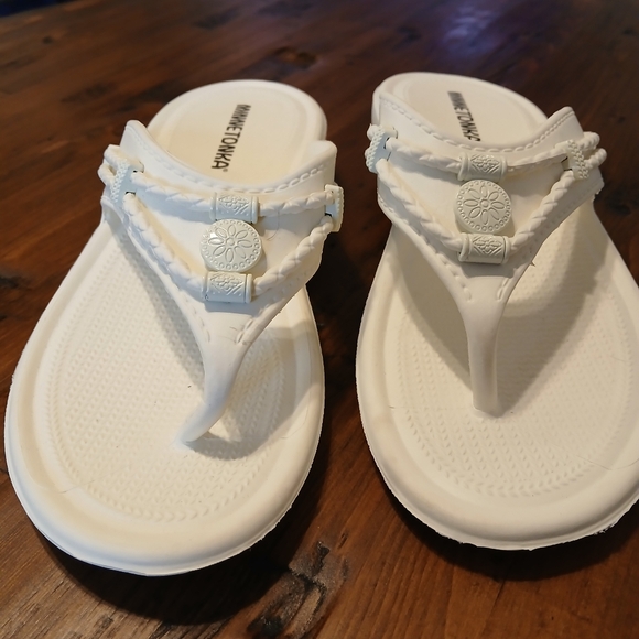 Womens Minnetonka sandals - Picture 2 of 4